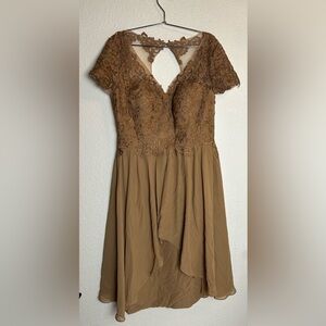 NEW WEDDING DRESS Elegant brown lace dress with adjustable back